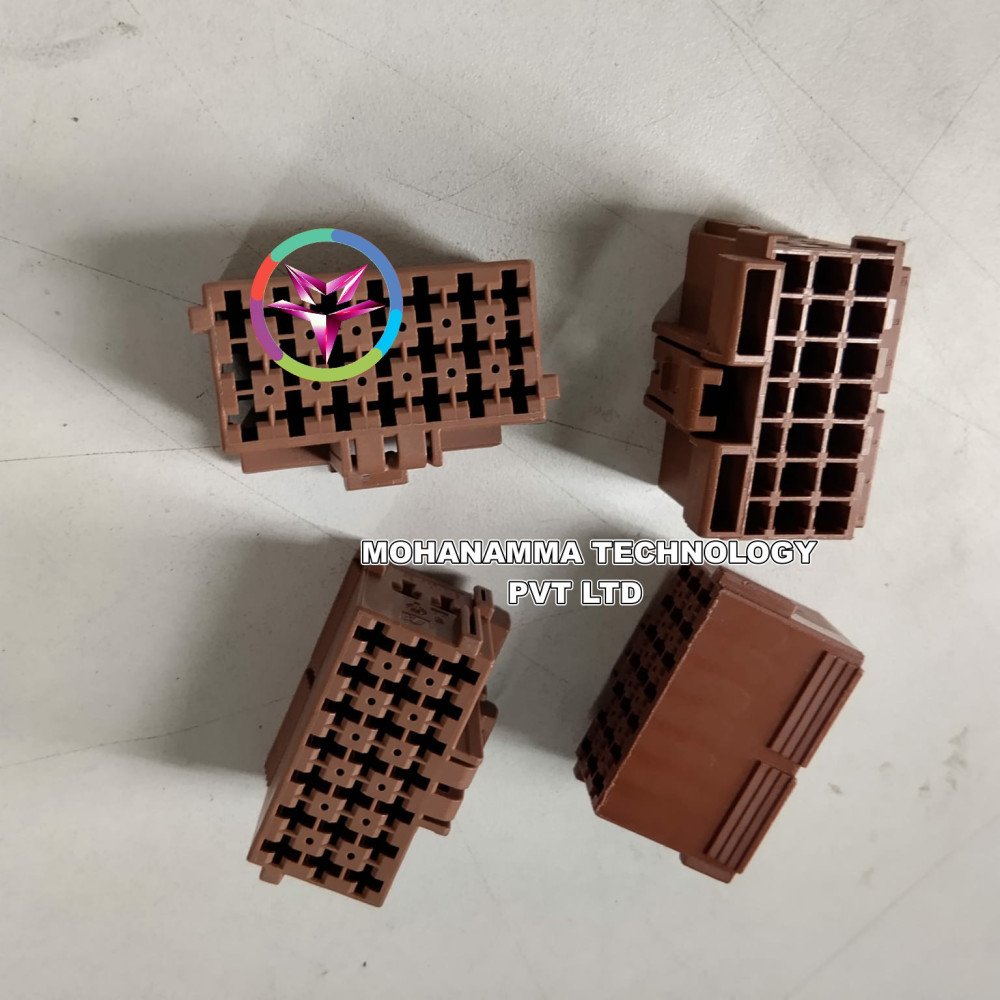 TE Connectivity / AMP 1-967625-1