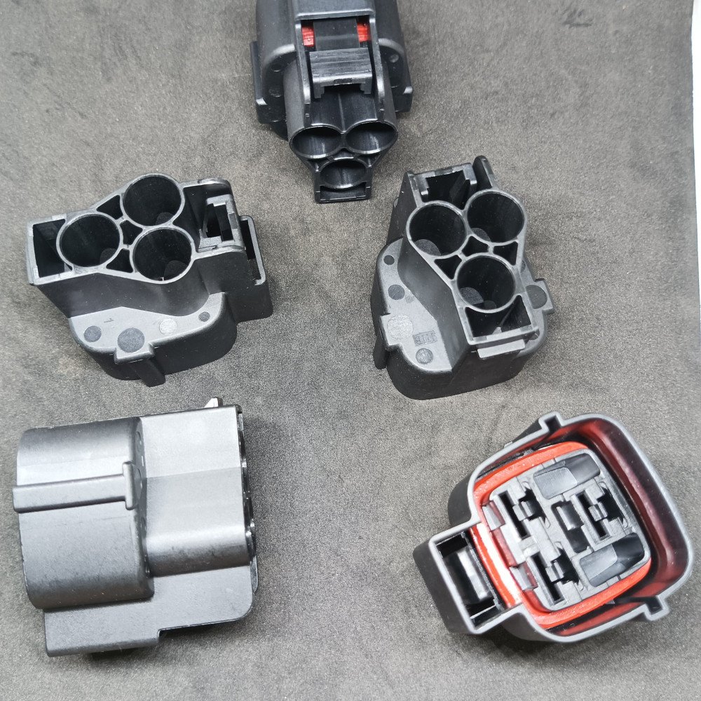 7222-6234-40  Automotive Connectors